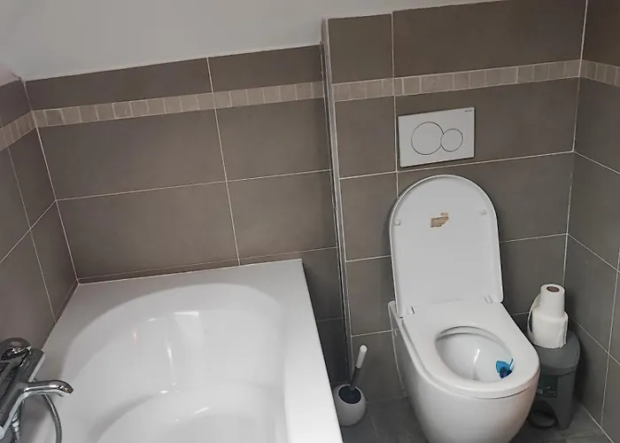 Maison 3 Proximité Aéroport Et Grand Axes Charleroi